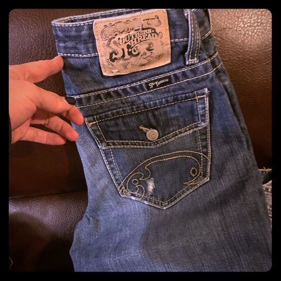 Southern Thread - Picture 1 of 2